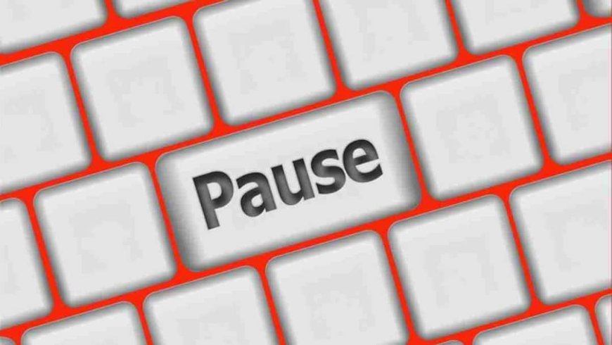 Keyboard का सबसे रहस्यमयी बटन! जानिए ‘Pause Break’ दबाने से क्या होता है? 99% लोग आज तक नहीं जानते इसका असली काम