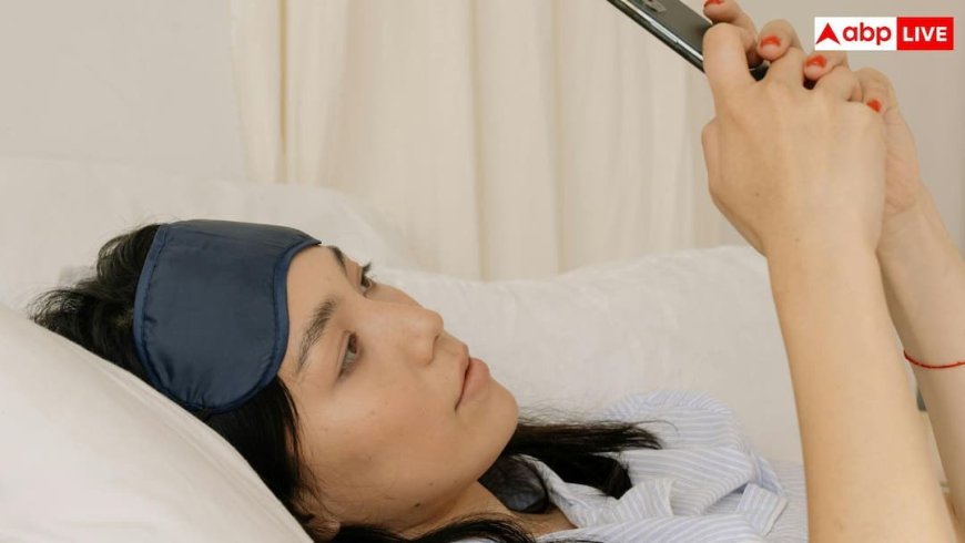 Sleep Cycle: कैसे लगातार स्क्रीन टाइम से बिगड़ती है स्लीप साइकिल? आज ही कर लें सुधार वरना हो जाएगा नुकसान 