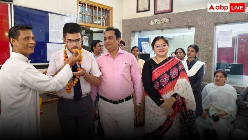 CBSE 12th Result 2026: सीबीएसई 12वीं के नतीजों में बाराबंकी के छात्रों की बड़ी सफलता, स्कूलों में जश्न का माहौल