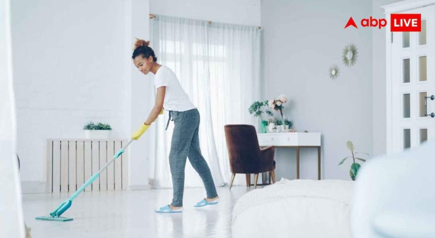 Home Cleaning Tips : रोज पोछा लगाने के बाद भी पीले हो रहे फर्श पर लगे टाइल्स, ये ट्रिक आएगी काम