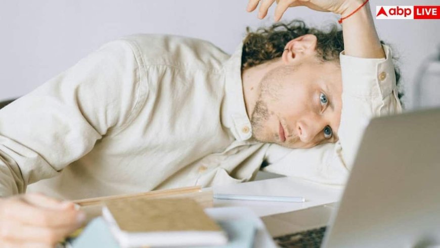 Brain Health: दिमाग को खोखला कर रही मोबाइल की लत, डॉक्टरों ने बताया नींद और थकान का खौफनाक सच