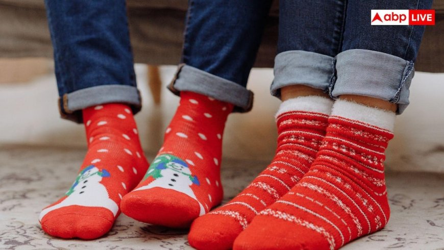 Easy Way To Remove Sock Odor: सुबह पहने और शाम तक आने लगती है मोजों से बदबू, ये ट्रिक आएगी आपके काम