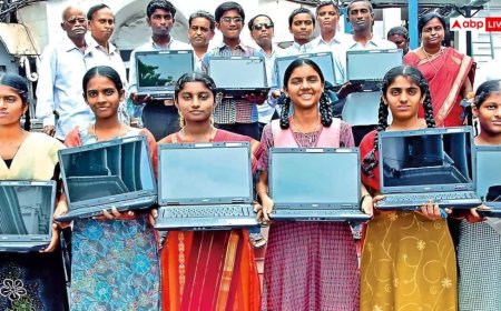 Free laptop Scheme: बच्चों को फ्री लैपटॉप बांट रही सरकार? छात्रों और अभिभावकों के लिए जरूरी खबर, PIB का आया बयान