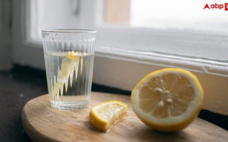 Lemon Water: नींबू पानी में भूलकर भी ना डालें ये चीज, जहर बन जाएगी फायदा देने वाली ये ड्रिंक