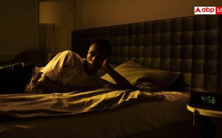 Waking Up At Night: रात में बार-बार खुल रही आंख, जानें यह किसी चीज का है संकेत?