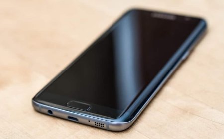 एक समय धूम मचाने वाले Curved Display Phone क्यों हो गए गायब? यह है सबसे बड़ा कारण