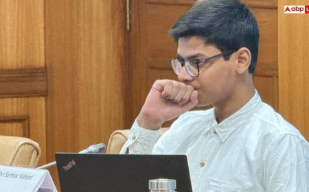 CBSE की पोल खोलने वाले  12वीं के स्टूडेंट सार्थक सिद्धांत ने लॉन्च किया पोर्टल, 1.66 करोड़ सरकारी रिकॉर्ड किए सार्वजनिक