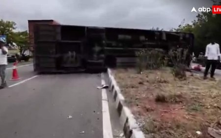तेलंगाना के वनापर्थी में दो-पहिया वाहन से बचने की कोशिश में RTC बस पलटी, एक की मौत, 13 घायल