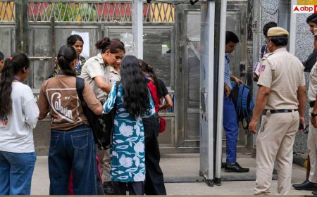 NEET UG री-एग्जाम का रिजल्ट जल्द! कॉपियों की जांच शुरू, 10 हजार से ज्यादा आपत्तियों पर हो रहा मंथन
