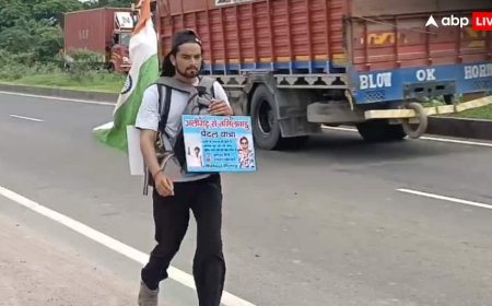 UP के अलीगढ़ निवासी अमन की पैदलयात्रा पहुंची आदिलाबाद, CM विजय से मिलने के तमिलनाडु जा रहा युवक