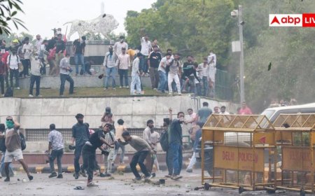 सुरक्षाकर्मियों पर हमला, तोड़फोड़... प्रदर्शनकारियों के खिलाफ होगा सख्त एक्शन, CJP प्रोटेस्ट में दिल्ली पुलिस ने दर्ज की FIR