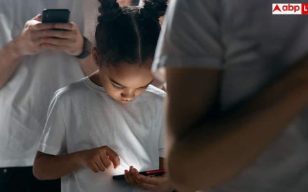 Excessive Screen Time: मोबाइल की लत बना रही है 'Smartphone Brain' का शिकार! युवाओं में बढ़ रहे ये लक्षण