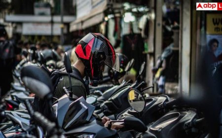 Helmet Odor in Monsoon: बारिश में हेलमेट से आ रही है बदबू? इस तरीके से करें सफाई, तुरंत दूर होगी गंदी स्मेल