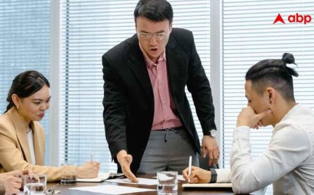 Boss Warning Signs: बॉस देने लगे ये इशारे तो समझो डूब गई नैया, भूलकर भी अपने सीनियर से न बोलें ये बात