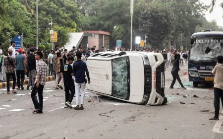 कर्तव्य पथ हिंसा केस में बड़ा खुलासा, हत्या के प्रयास समेत 13 धाराओं में FIR; FRS कैमरों से 2 हजार से ज्यादा संदिग्धों की पहचान