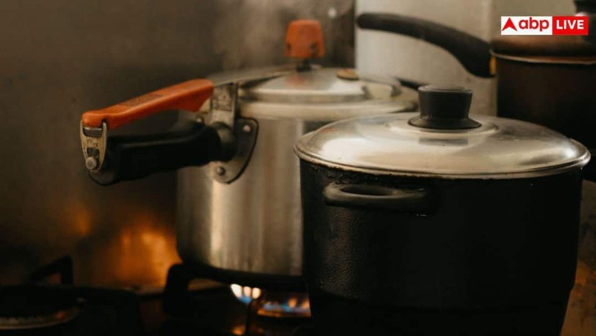 Potato Boiling Guide: एक, दो या तीन... कुकर में कितनी सीटी में पक जाते हैं आलू? जान लें काम की बात