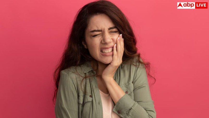 Gum Disease Symptoms: क्या बारिश में आपके मसूड़ों से भी आता है खून? एक्सपर्ट से जानिए इसके पीछे की बड़ी वजह