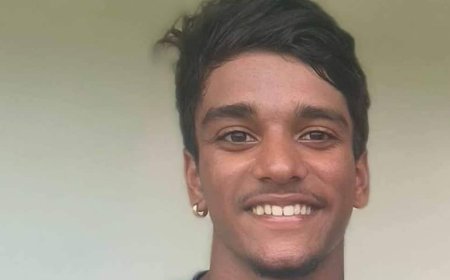 18 छक्के, 11 चौके... 214 के स्ट्राइक रेट से 184 रन! बिहार के अनमोल ने काटा गदर